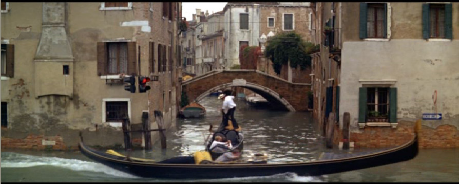 In Moonraker. Venice canals by gondola, which is divided into two parts, as a loving couple did not notice anything,,.