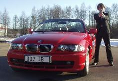 Gunnar Schfer in front of 007 JB BMW in Nybro James Bond alias Gunnar Schfer