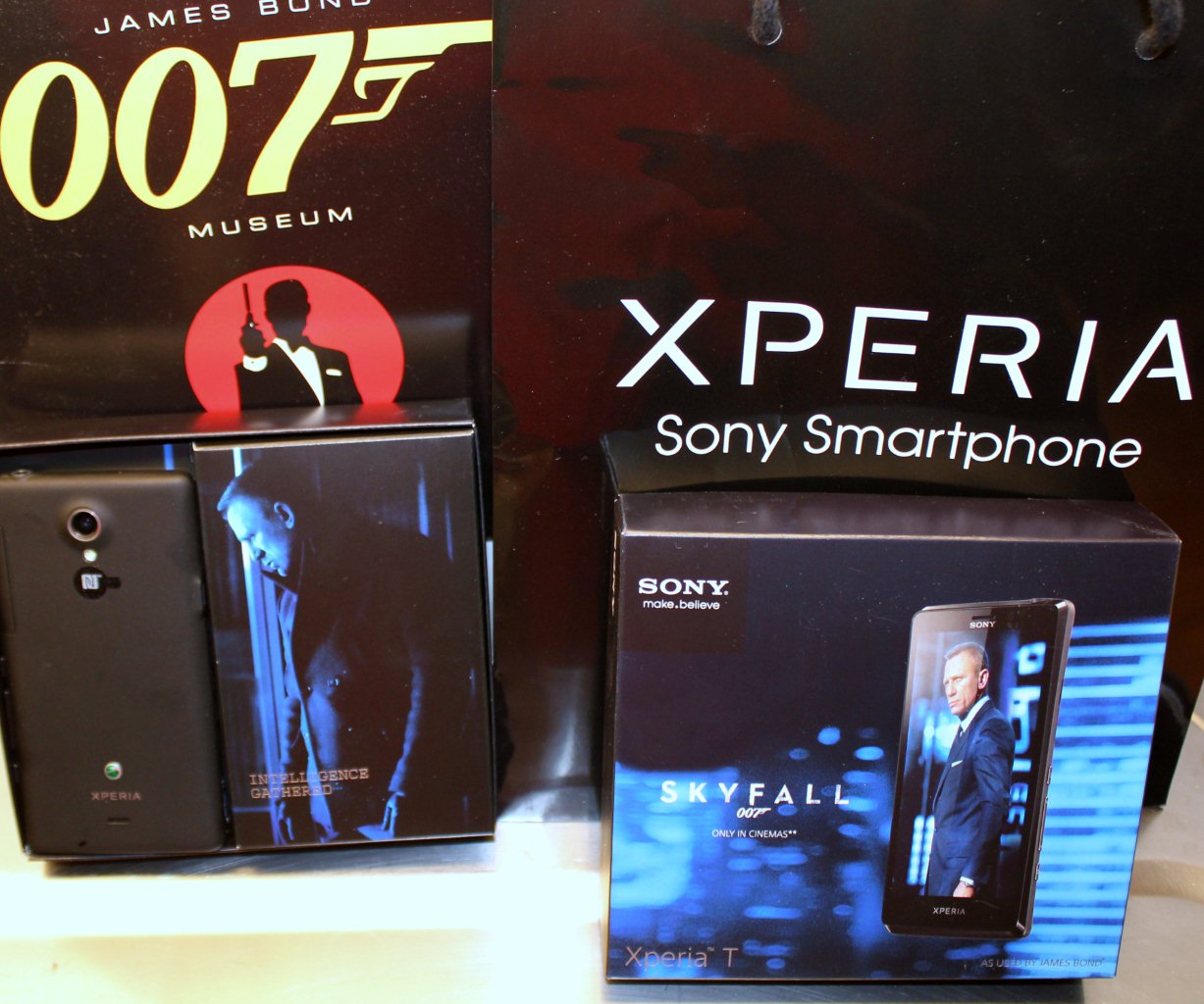 Sony Xperia T is James Bond smartphone in Skyfall to The James Bond Museum Nybro Sweden