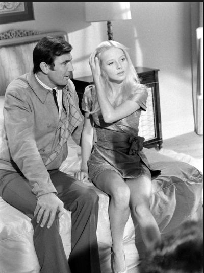 George Lazenby med den Svenska Bond-girll Agneta Eckemyr 