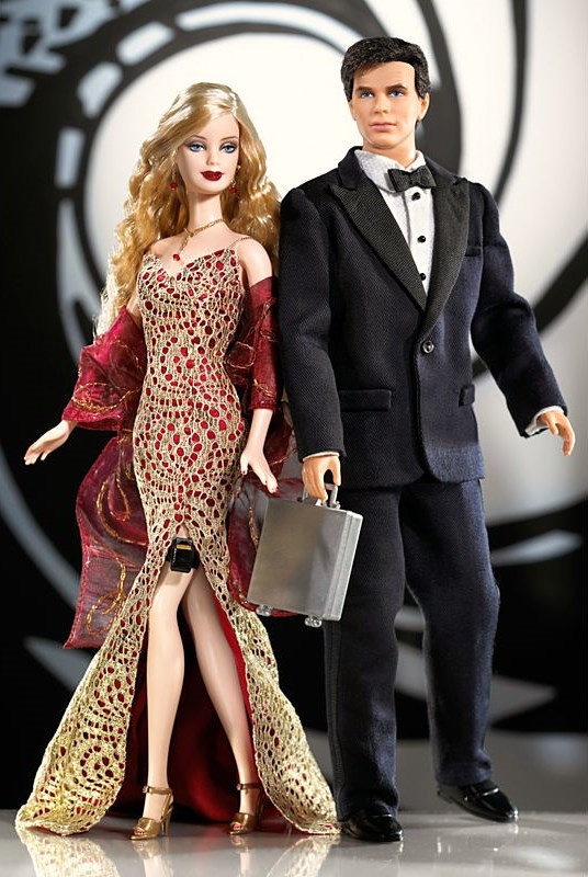 James 007 Ken and Barbie Gift Set in 007 museum