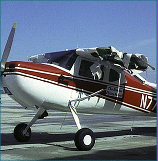 Bleeker Scool Cessna  CESSNA 172  JAMES BOND